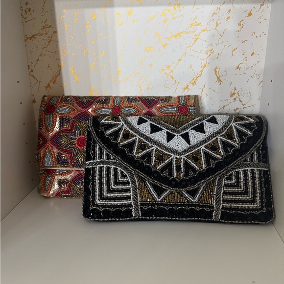 ELEGANT BEADED EVENING CLUTCH SET – MULTICOLOR AND BLACK - Picture 2 of 12